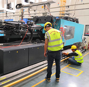 安裝大型沖床設(shè)備